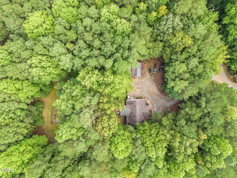 160 Eastmill Ln, Holly Springs, NC 27540