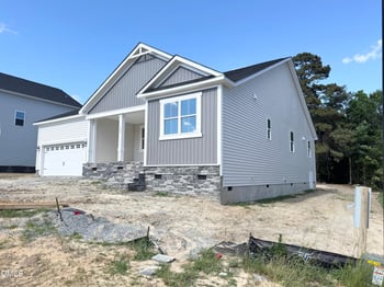 160 Golfview Ave, Benson, NC 27504