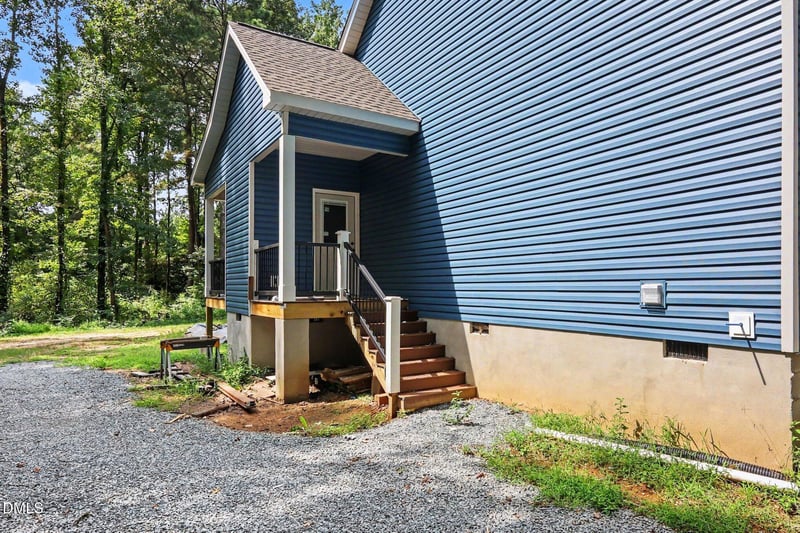 160 Helms Dogwood Rd, Benson, NC 27504