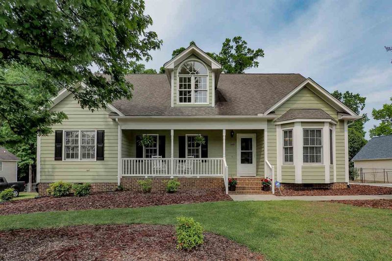 160 Leach Dr, Garner, NC 27529