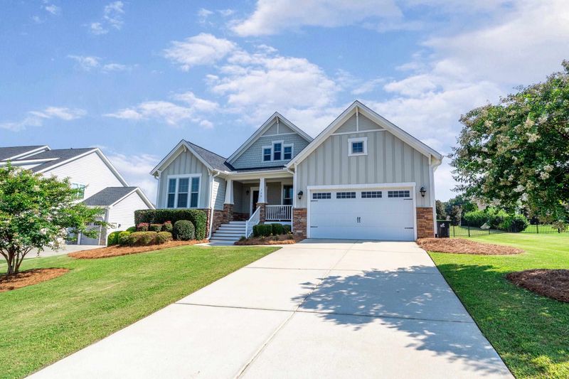 160 Meadowmist Dr, Garner, NC 27529