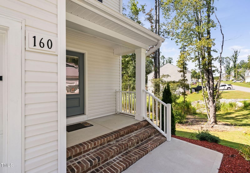 160 Parkers Gate Dr, Youngsville, NC 27596