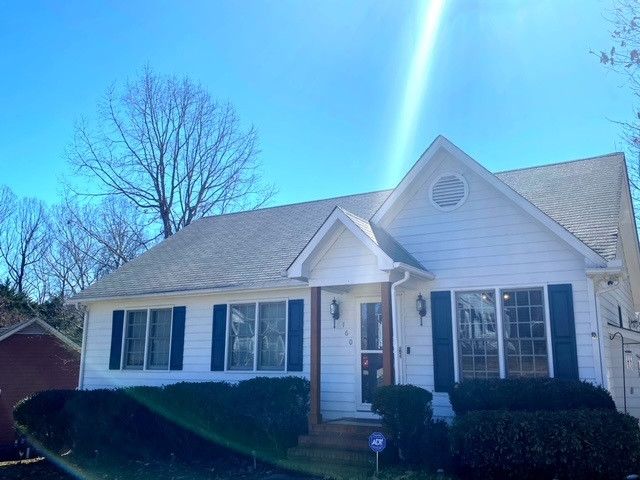 160 Parkhaven Ln, Garner, NC 27529