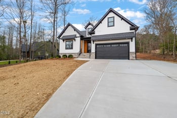 160 Pilot Ridge Rd, Zebulon, NC 27597