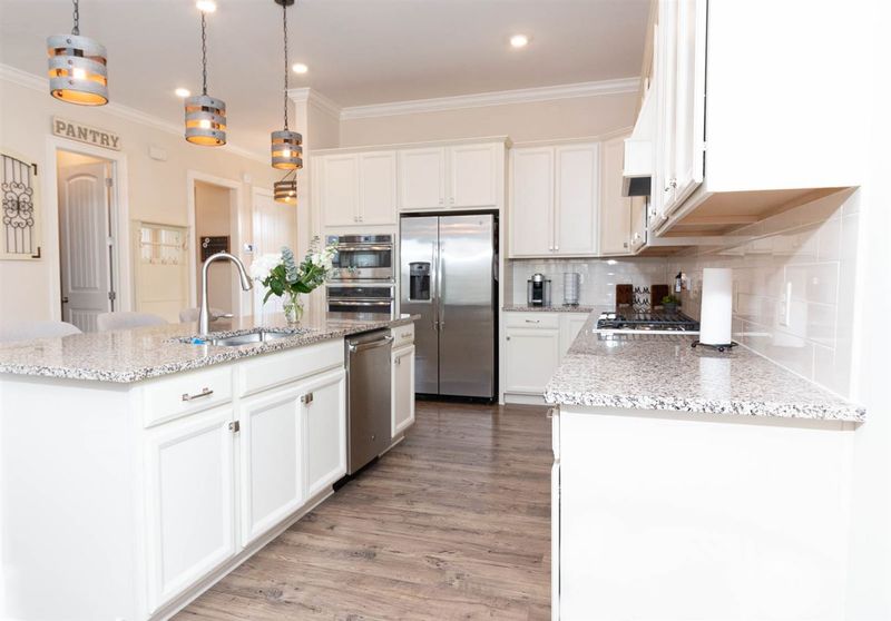 160 Restonwood Dr, Apex, NC 27539