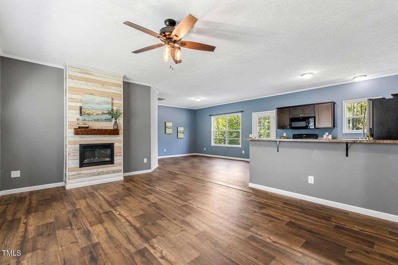 160 Ridgewood Rd, Youngsville, NC 27596