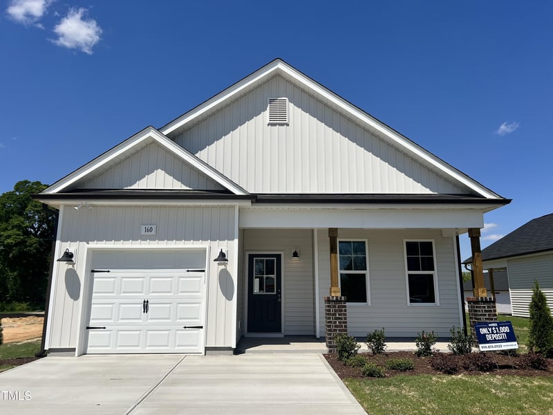 160 Saltgrass Ln, Smithfield, NC 27577