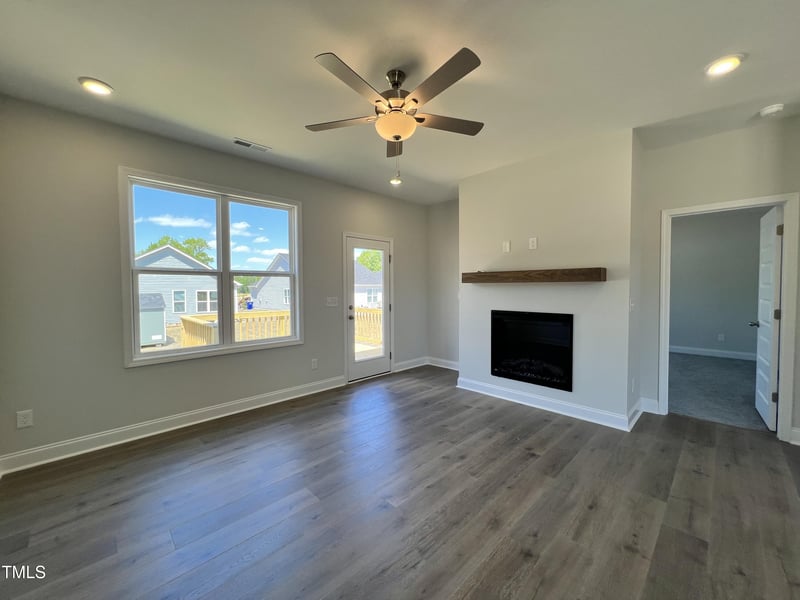 160 Saltgrass Ln, Smithfield, NC 27577