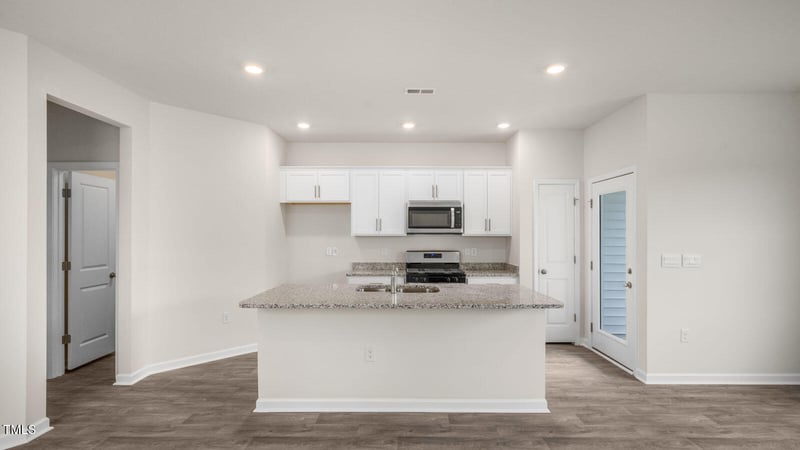 160 Starlight St, Sanford, NC 27330