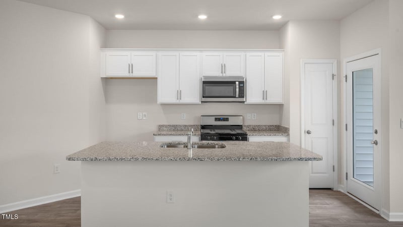 160 Starlight St, Sanford, NC 27330