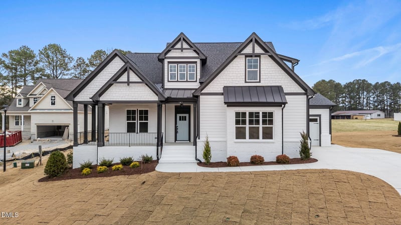 160 Summerlin Dr, Clayton, NC 27527