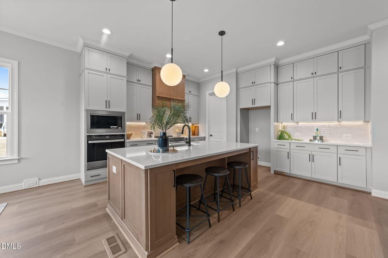 160 Summerlin Dr, Clayton, NC 27527