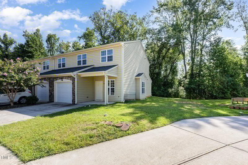 160 Sunnyview Ln, Clayton, NC 27520