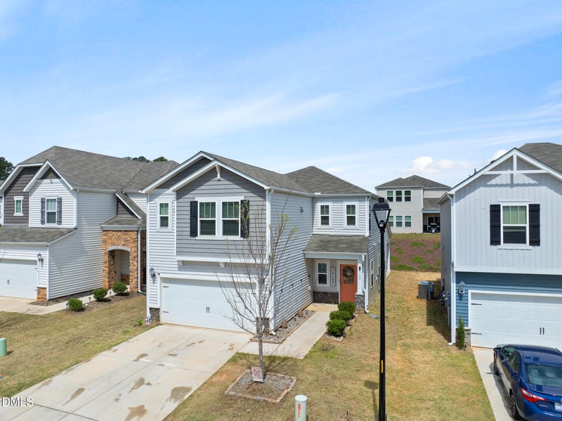 160 White Ash Dr, Clayton, NC 27527