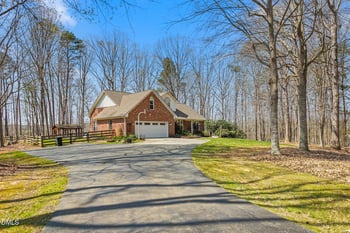 1600 Allen Jarrett Dr, Mebane, NC 27302