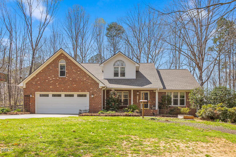 1600 Allen Jarrett Dr, Mebane, NC 27302