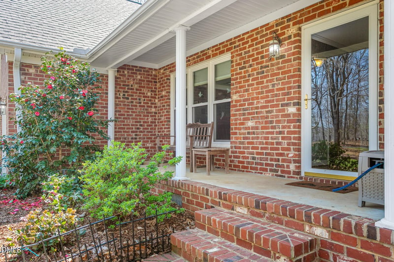 1600 Allen Jarrett Dr, Mebane, NC 27302
