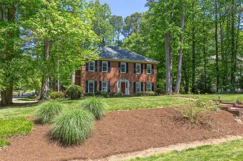 1600 Claymore Rd, Chapel Hill, NC 27516