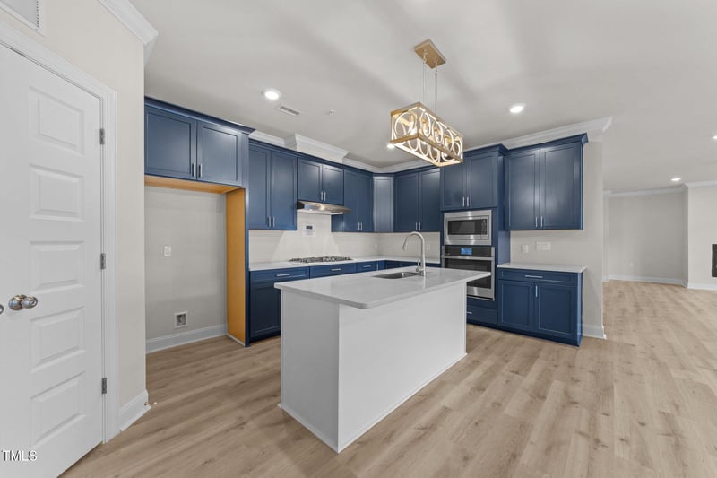 1600 Gathering Park Cir #204, Cary, NC 27519