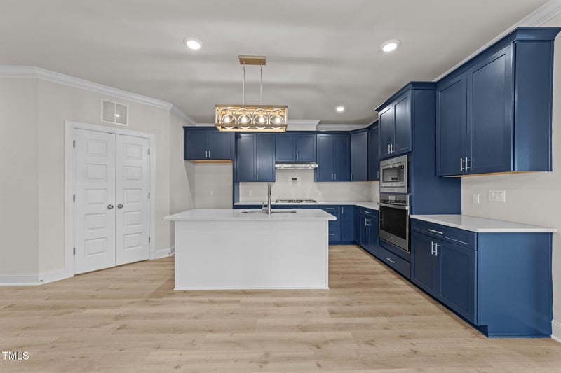 1600 Gathering Park Cir #204, Cary, NC 27519