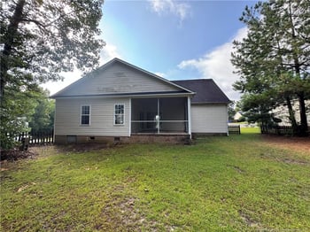 1600 Stanford Ct, Fayetteville, NC 28314