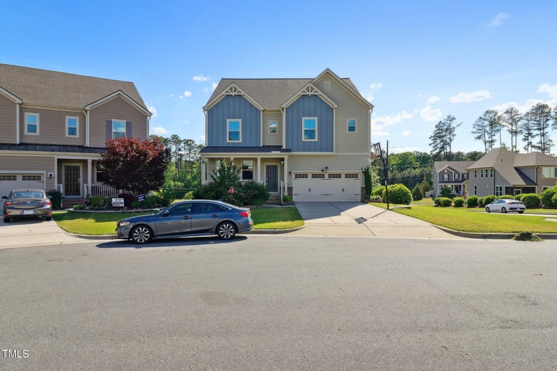 1600 Tinos Overlook Way, Apex, NC 27502