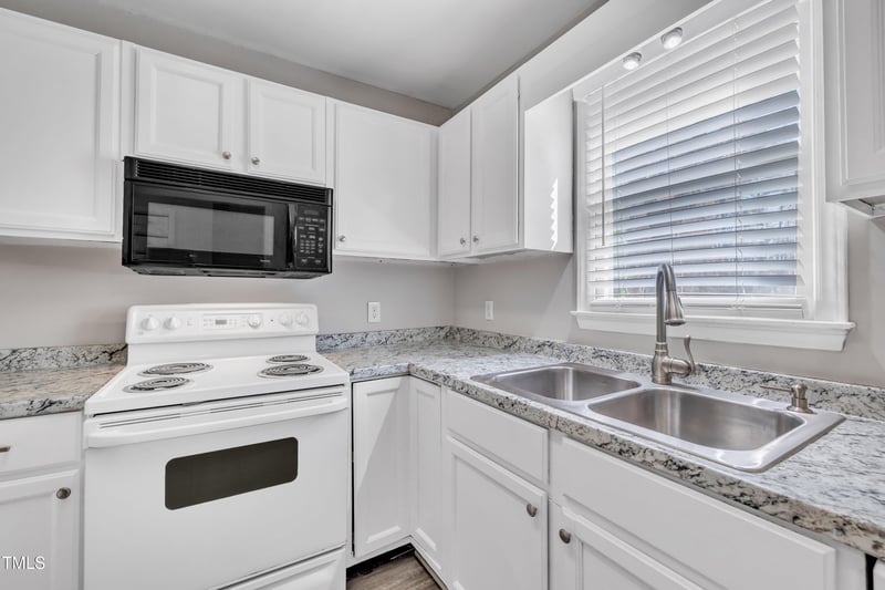 1600 Township Cir, Raleigh, NC 27609