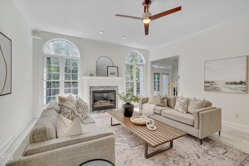 1600 Valley Creek Dr, Hillsborough, NC 27278