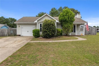 1600 Veanna Dr, Fayetteville, NC 28301