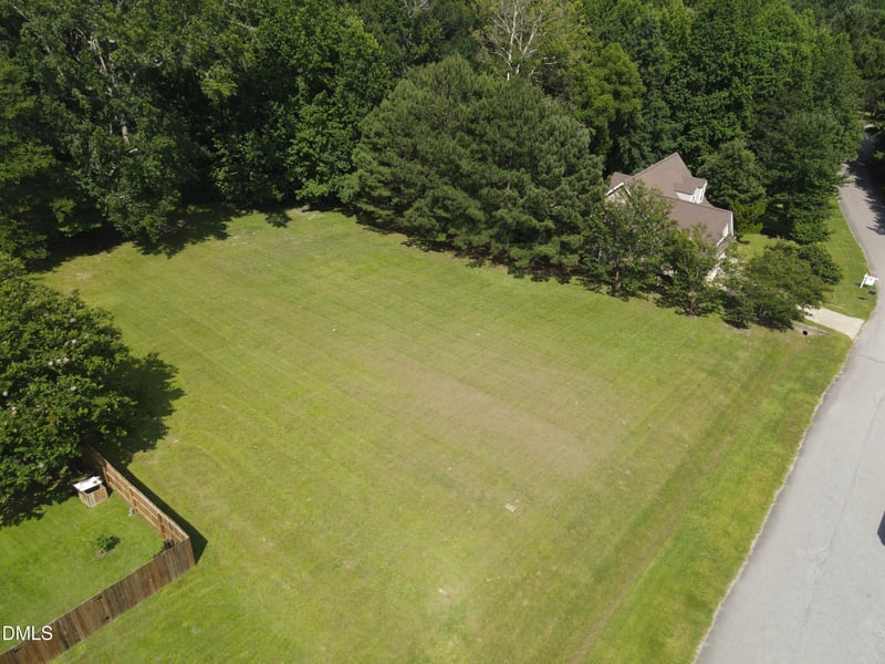 1601 Balkan Rd, Fuquay Varina, NC 27526