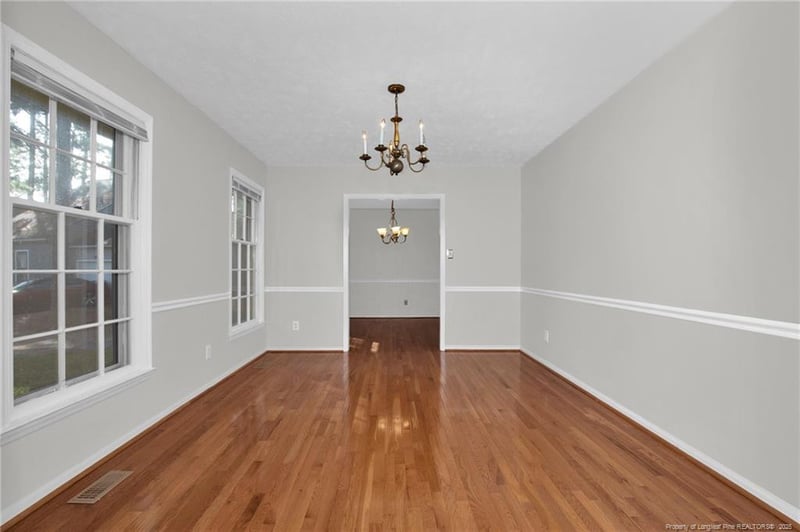 1601 Brisby Ct, Fayetteville, NC 28303