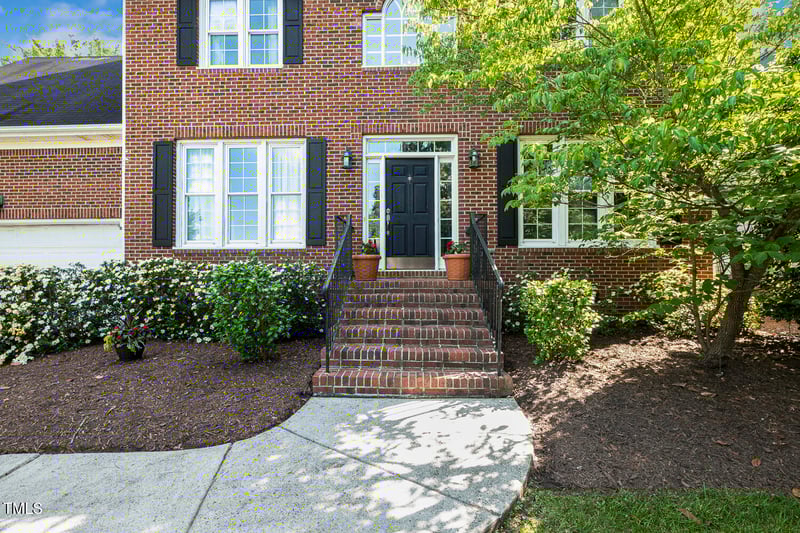 1601 Castalia Dr, Cary, NC 27513