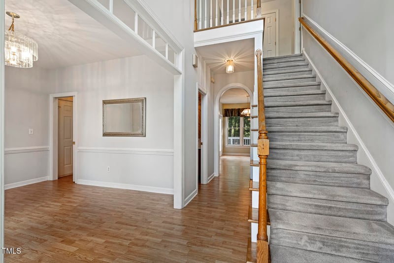1601 Castalia Dr, Cary, NC 27513