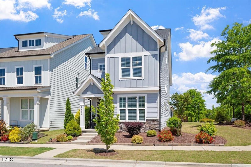 1601 Glazebrook Dr, Wake Forest, NC 27587