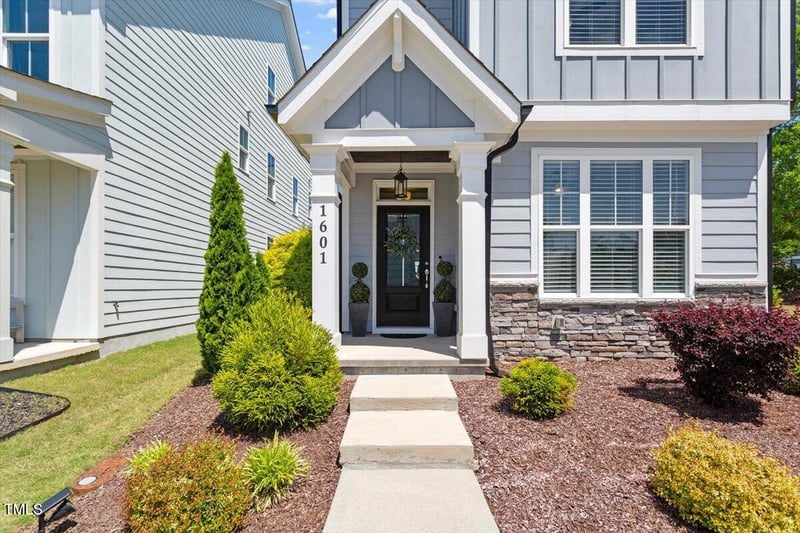 1601 Glazebrook Dr, Wake Forest, NC 27587