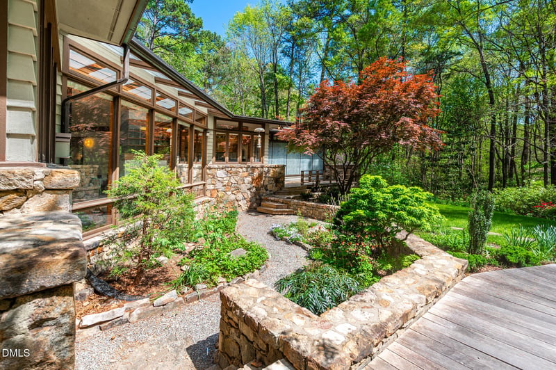 1601 Halifax Rd, Chapel Hill, NC 27514