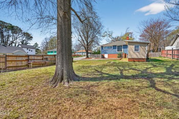 1601 Lathrop St, Durham, NC 27703