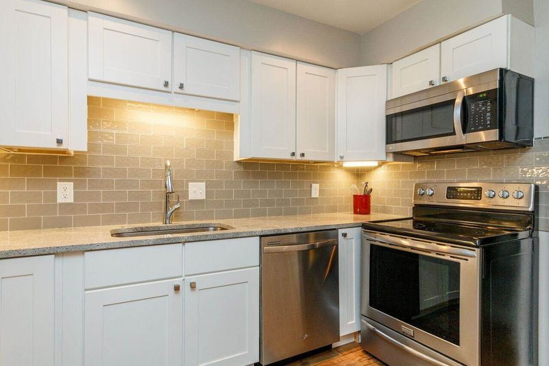 1601 Oak Tree Dr #1601, Chapel Hill, NC 27517