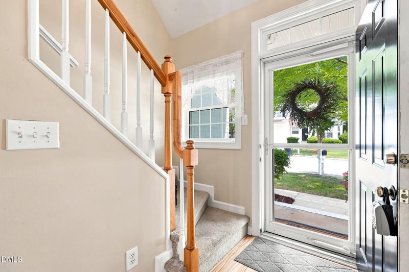 1601 Poets Glade Dr, Apex, NC 27523