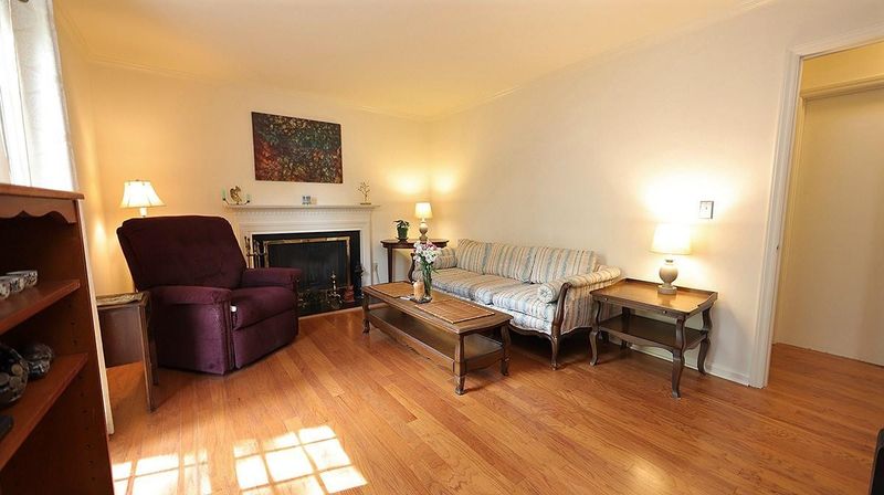 1601 Valley Rn, Durham, NC 27707
