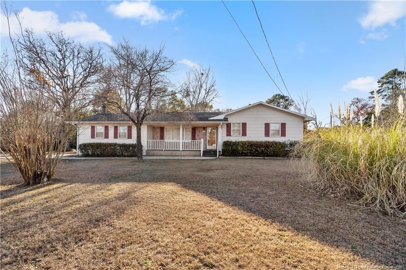 1602 Camelot Dr, Fayetteville, NC 28304