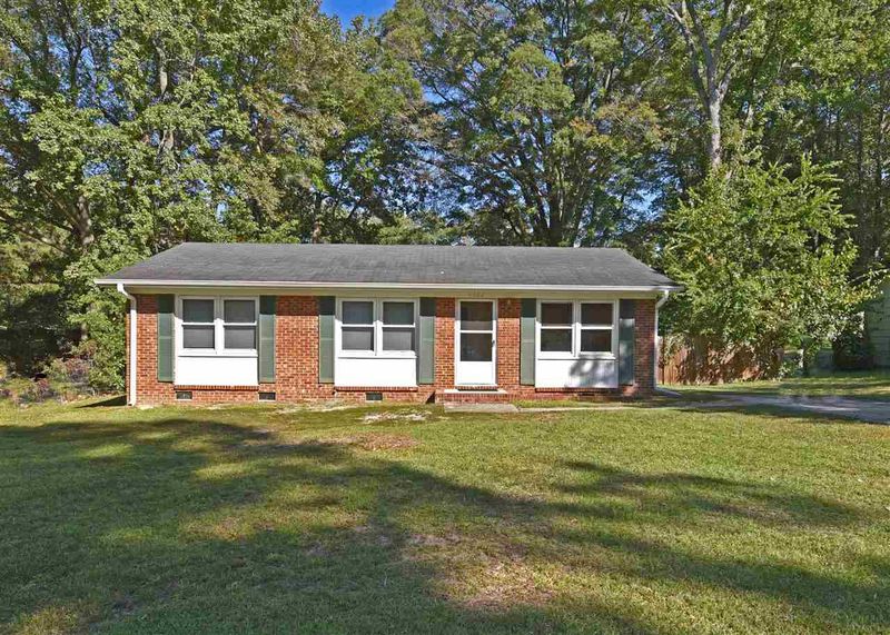 1602 Foxwood Dr, Garner, NC 27529