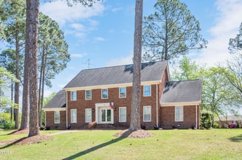 1602 Lake Shore Dr, Dunn, NC 28334