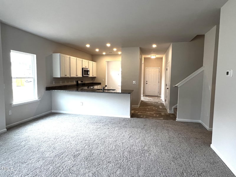 1602 Old Barn Rd #1, Fayetteville, NC 28312