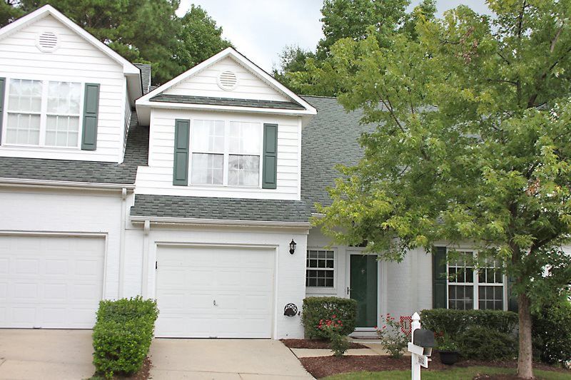 1602 Poets Glade Dr, Apex, NC 27523