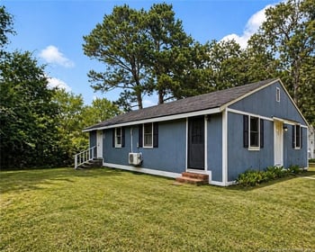 1603 Easterling Dr, Spring Lake, NC 28390