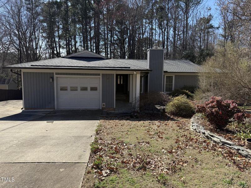 1603 Laughridge Dr, Cary, NC 27511