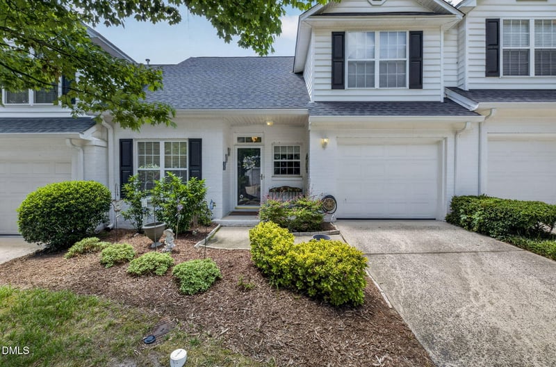 1603 Poets Glade Dr, Apex, NC 27523