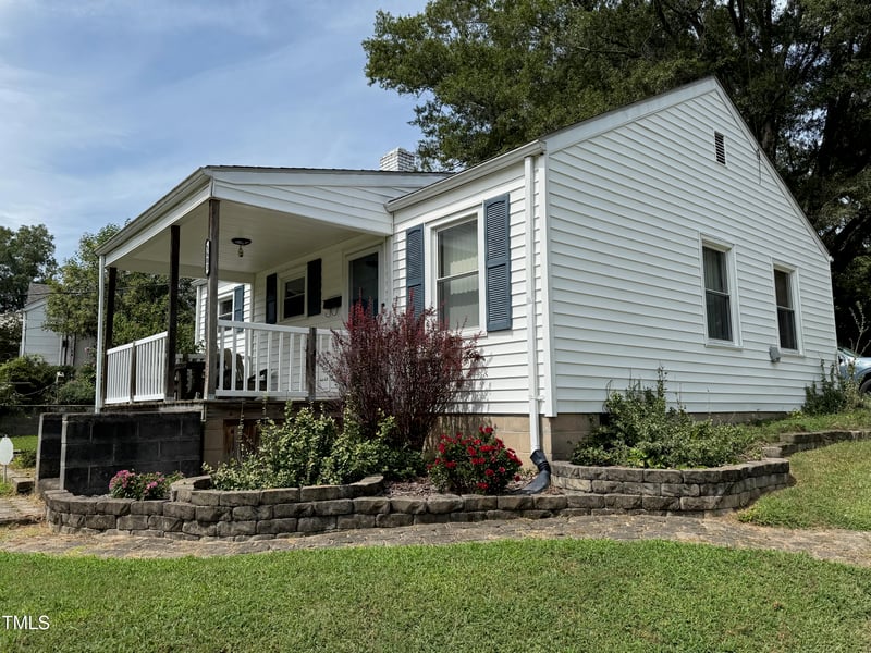 1603 Robinhood Rd, Durham, NC 27701