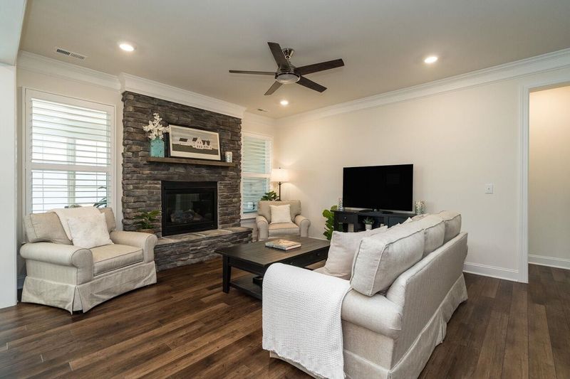 1603 Willbrook Dr, Fuquay Varina, NC 27526